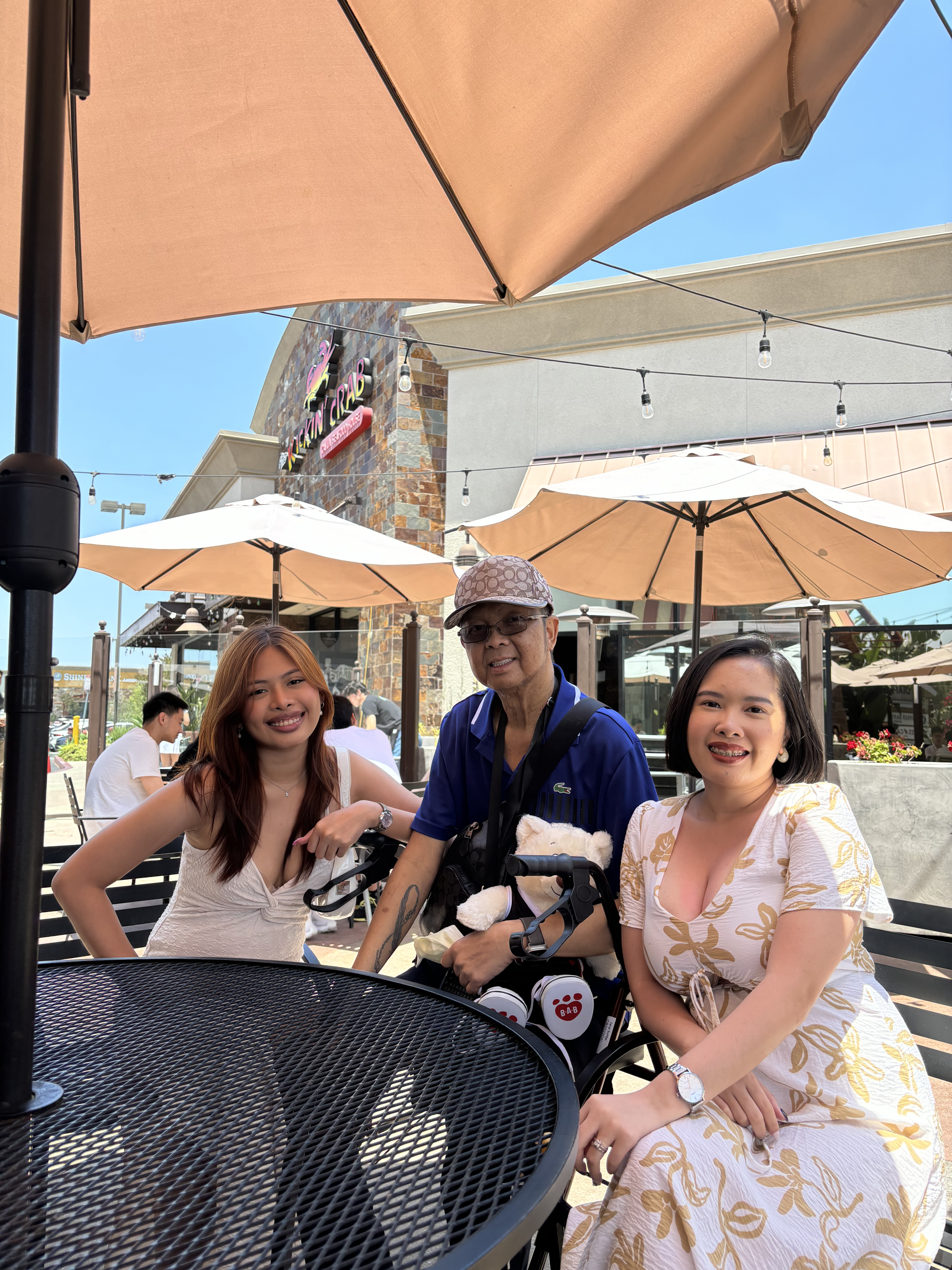 Lunch @ The Kickin' Crab