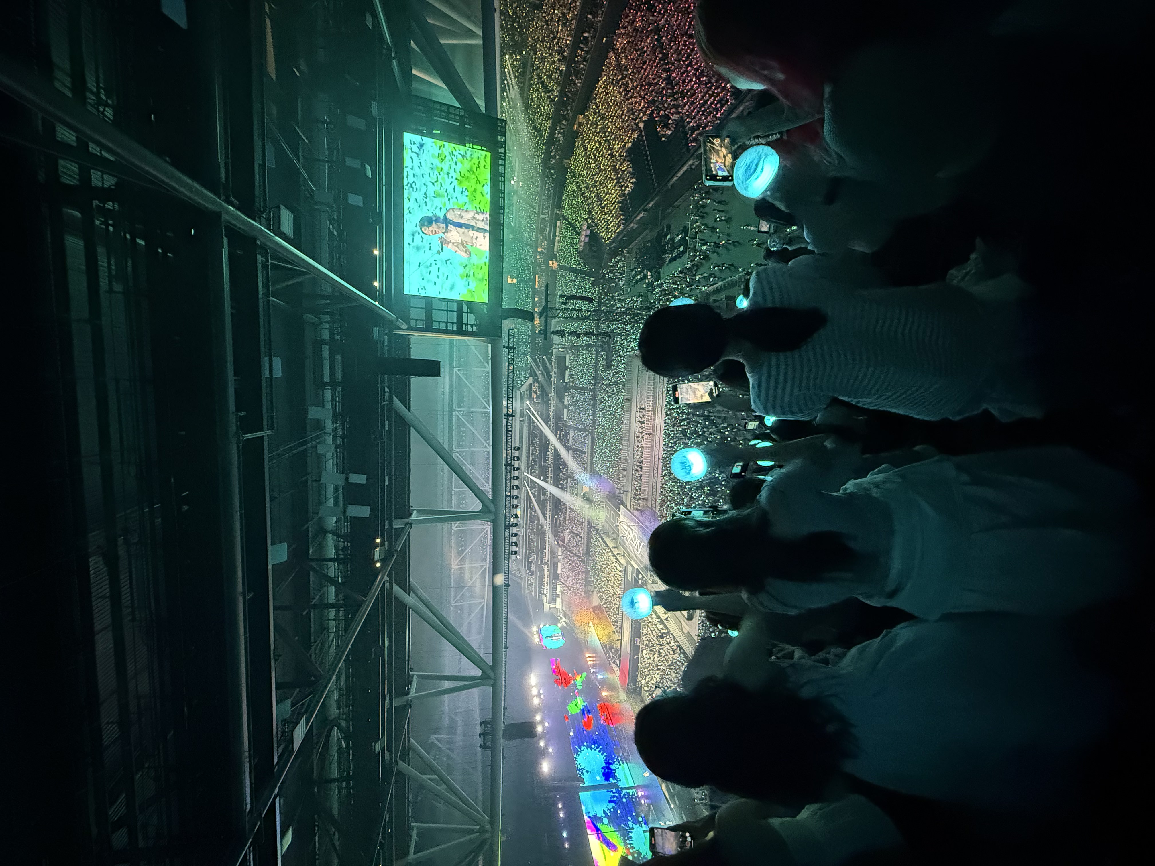 Kwe + Yey @ Seventeen's concert