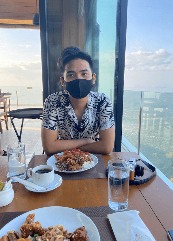 breakfast as Escala Tagaytay