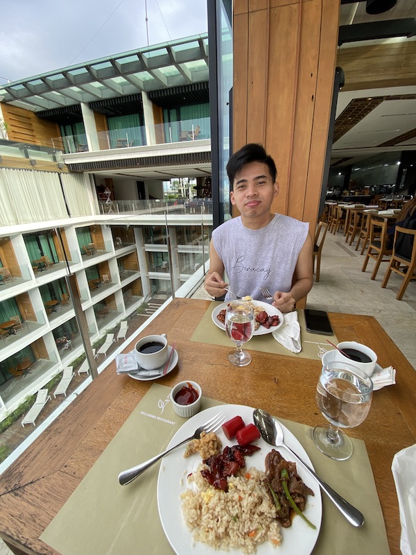 Breakfast at Escala Tagaytay