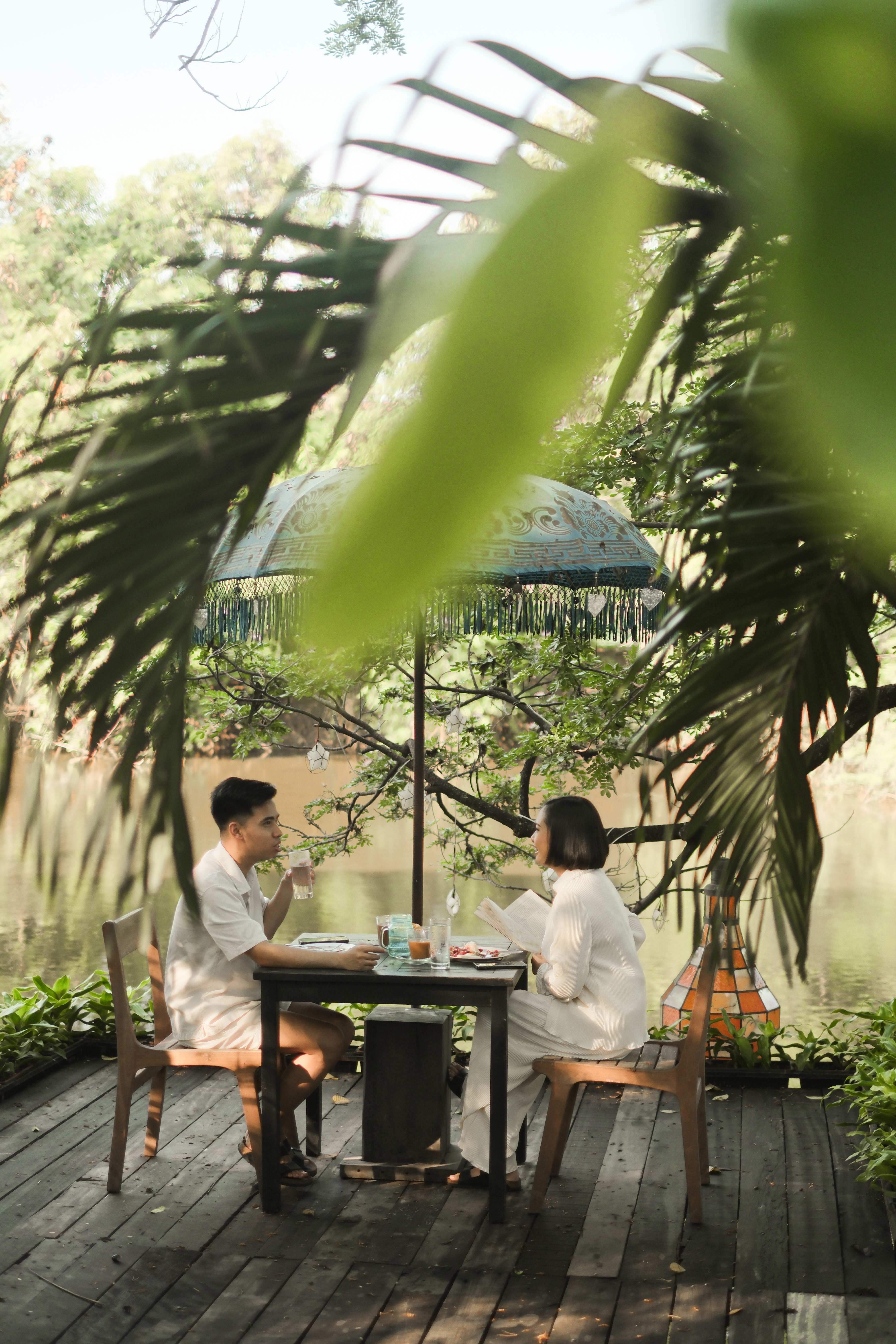 breakfast with paparazzi